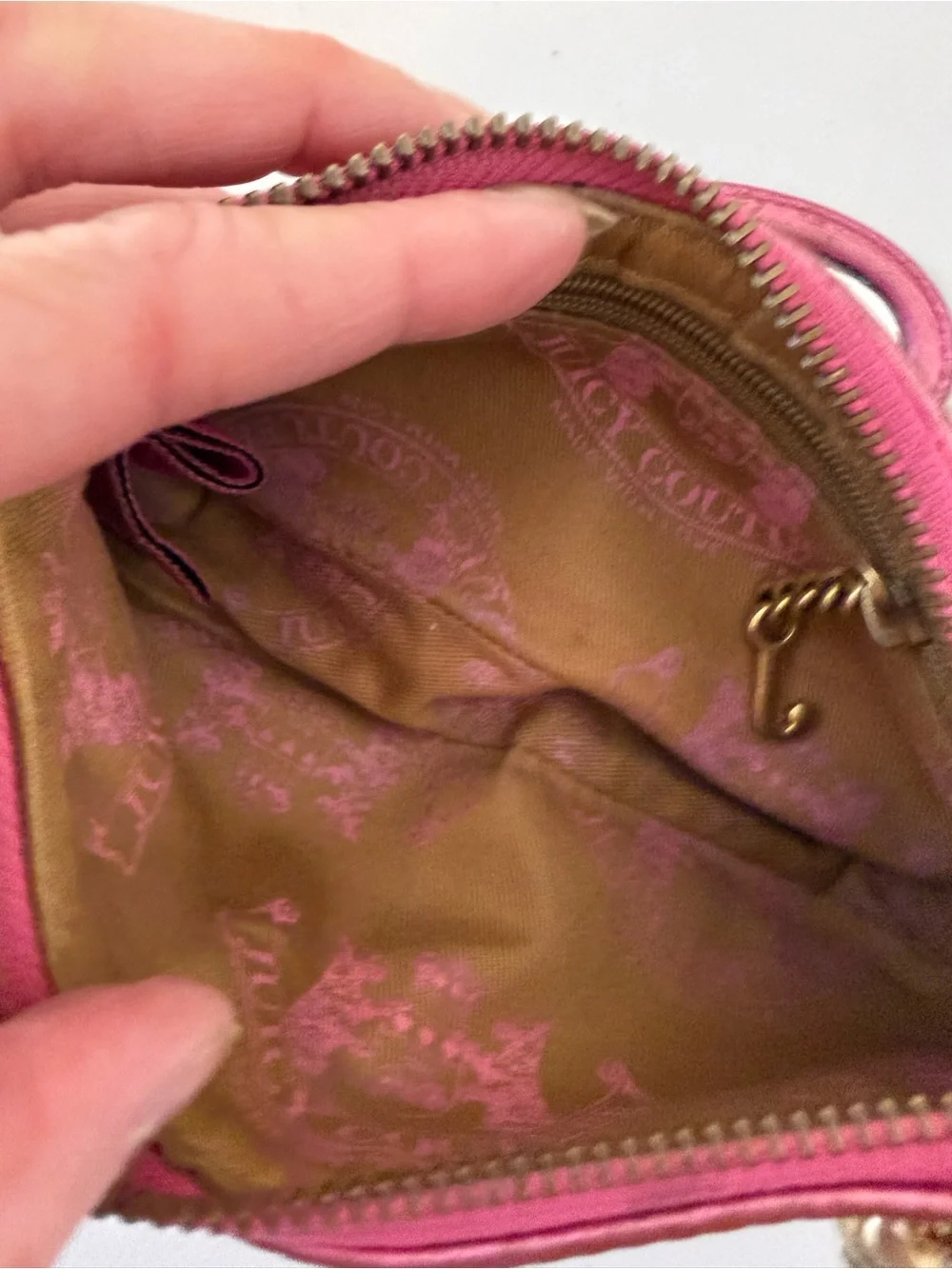 Juicy Couture Y2K Pink Metallic Leather Wristlet Clutch Heart Mirror Charm